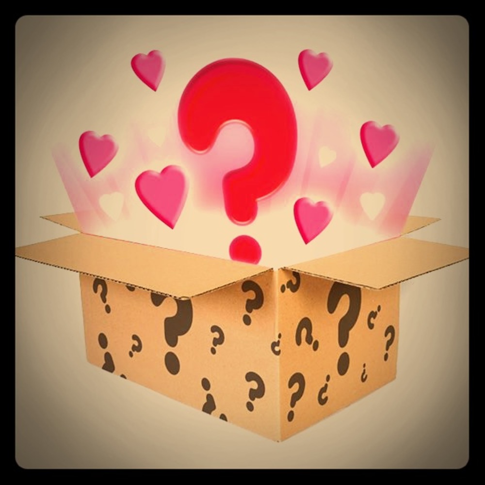 🤩 MYSTERY BEAUTY BOX💋💄💅🏾